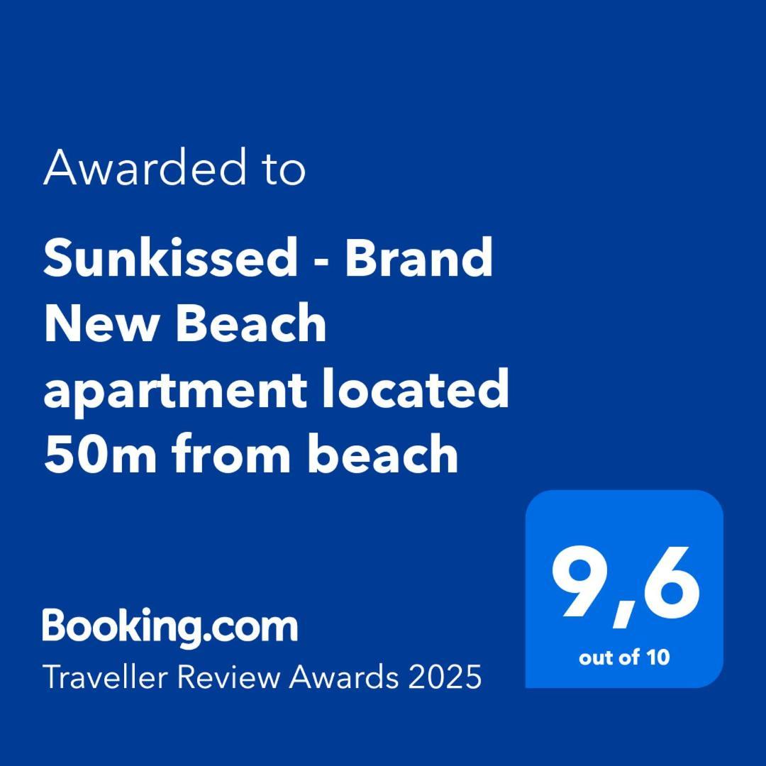 Sunkissed - Brand New Beach Apartment Located 50M From Beach Flic en Flac Екстер'єр фото